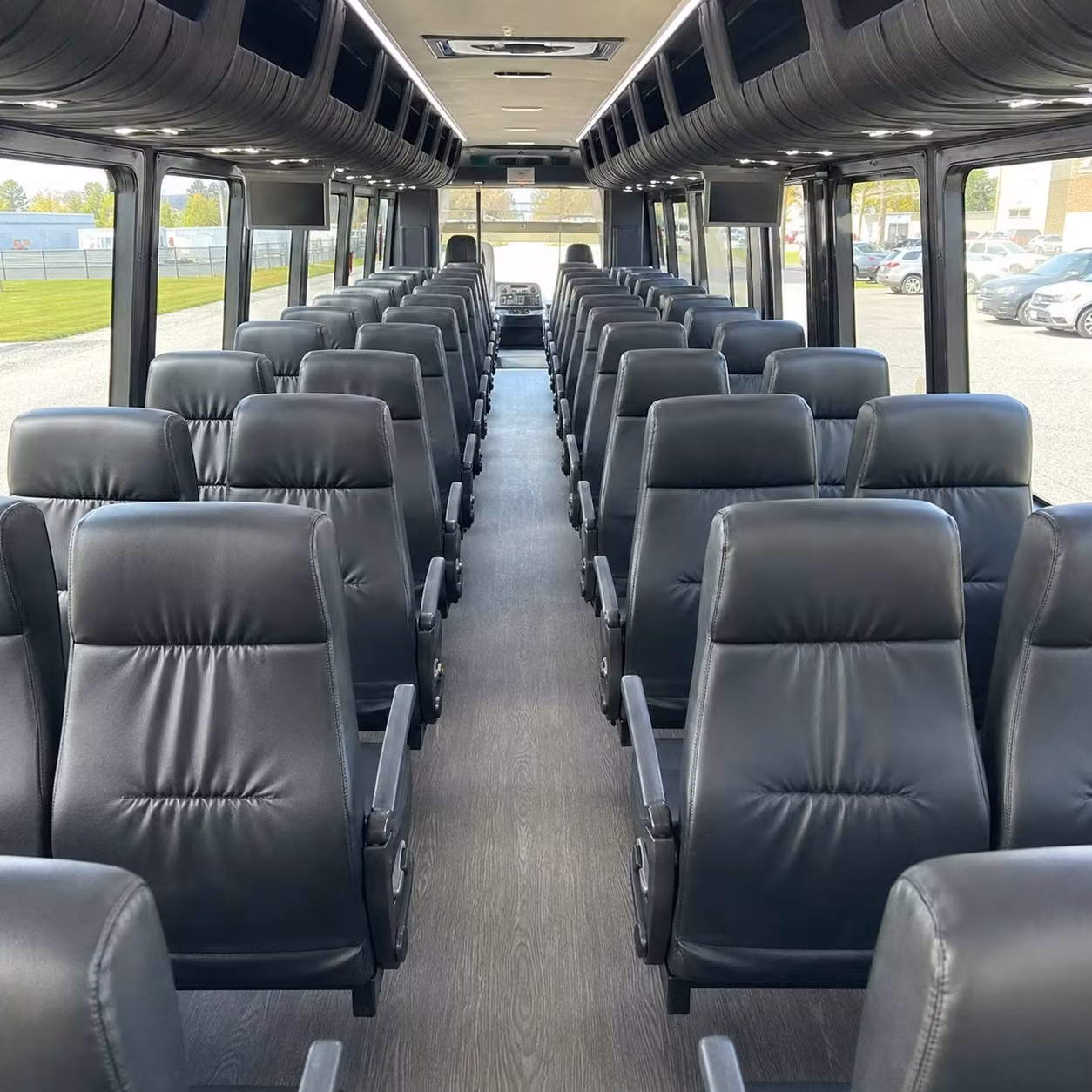 richmond 15 passenger minibus rental